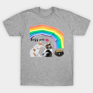 Playful kittens and rainbow with lucky pot - loving kittens T-Shirt